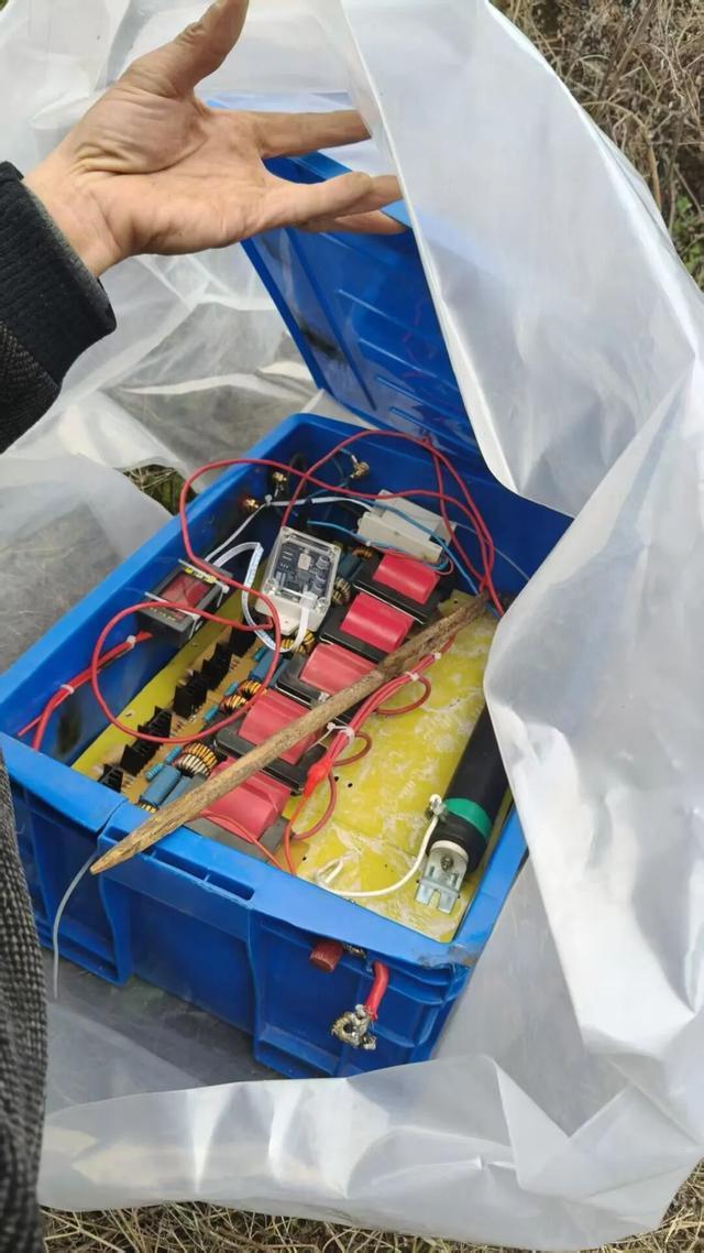 54��������ɽ����ʱ�����Ƿ������豸�����������ɳ�������ץ��һ��������__54��������ɽ����ʱ�����Ƿ������豸�����������ɳ�������ץ��һ��������