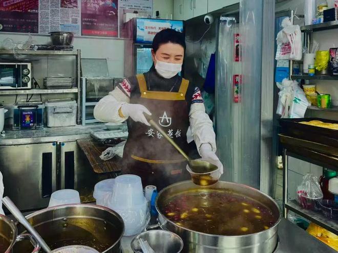 _�����Ժ�����ӵ꣺һλ45�꽨��ʦ�������㹤����������_�����Ժ�����ӵ꣺һλ45�꽨��ʦ�������㹤����������