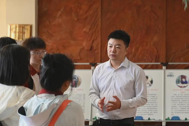 _���ӵ���վ���ε�������Ч����_����һ������־Ը�߲�������