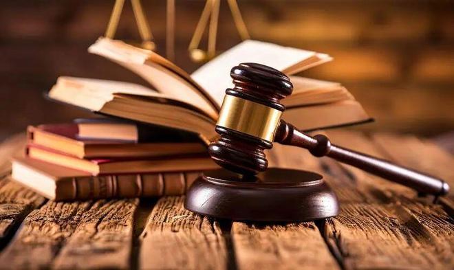 _Ա����������8Сʱ������С��3���ӱ����ˣ���߷�������_Ա����������8Сʱ������С��3���ӱ����ˣ���߷�������