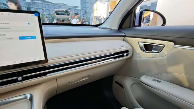 �û�����֪��__�û�������ߵ�Ʒ��