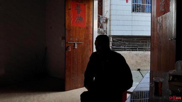 _�������˸�Ⱦhiv��һ��ס��_��Ѯ����Ⱦ�ϰ��̲�