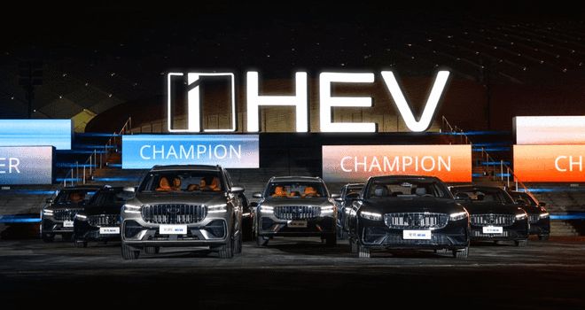 _�������汨��_���������춯�汨��